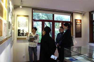 宣傳部、檔案館聯(lián)合赴武漢大學調(diào)研藝術(shù)表演場館管理服務(wù)