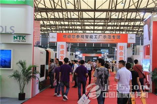 智能與藝術(shù)交融 上海機(jī)床機(jī)器人展智能示范館與藝術(shù)表演服務(wù)管理新觀察